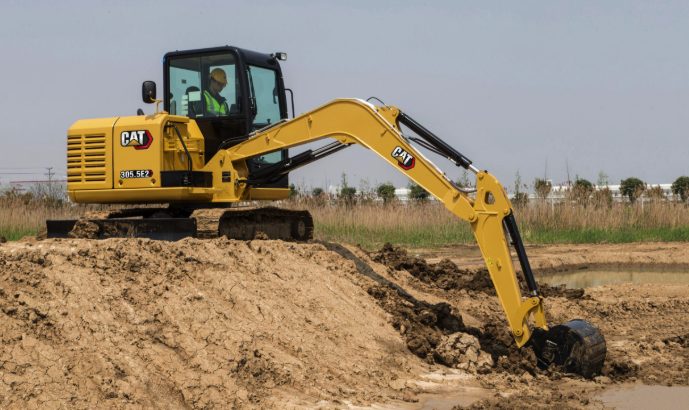 Jenis Alat Berat yang Paling Sering Disewa Kontraktor